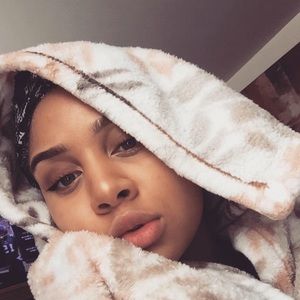 Meet your Posher, Rushael